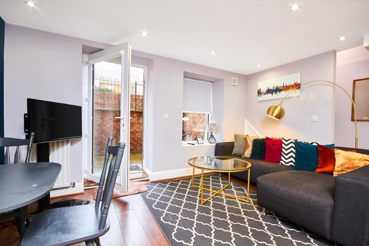 Newcastle Treasure - Sleeps 4 - Lower Ground Floor Exterior foto